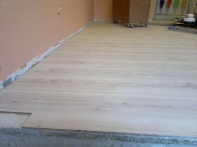 COLOCACION PARQUET FLOTANTE.jpg